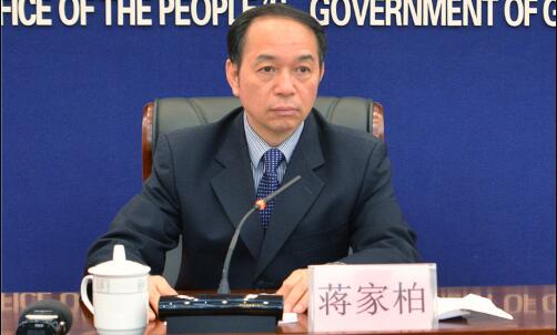 蔣家柏簡歷：廣西自治區(qū)人大法制委員會(huì)主任委員蔣家柏，曾任廣西自治區(qū)政府秘書長、水庫移民局局長、扶貧辦主任