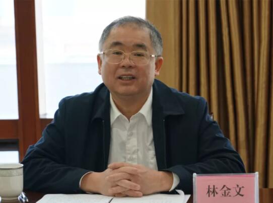 林金文簡歷：廣西自治區(qū)人大法制委員會副主任委員林金文，曾任廣西高院副院長、司法廳廳長、商務(wù)廳副廳長