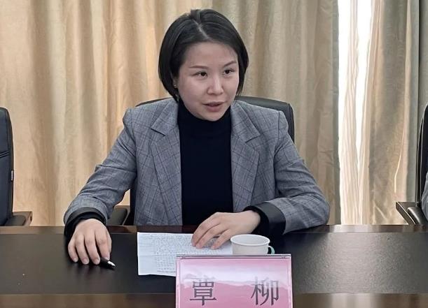 覃柳簡歷：南寧鄉(xiāng)村振興集團總經(jīng)理覃柳，曾任南寧農(nóng)工商集團總經(jīng)理、青秀區(qū)副區(qū)長