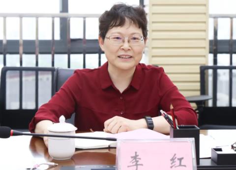 李紅簡歷：廣西高級(jí)人民法院紀(jì)檢監(jiān)察組組長李紅，曾任廣西廣播電視臺(tái)紀(jì)委書記